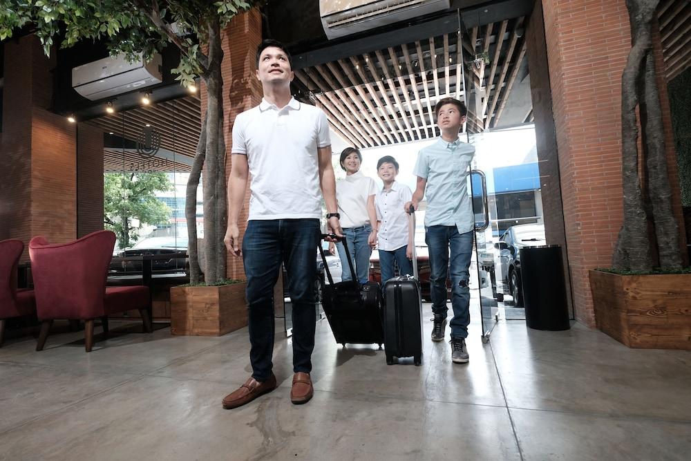 U Hotels Makati Makati City Eksteriør bilde