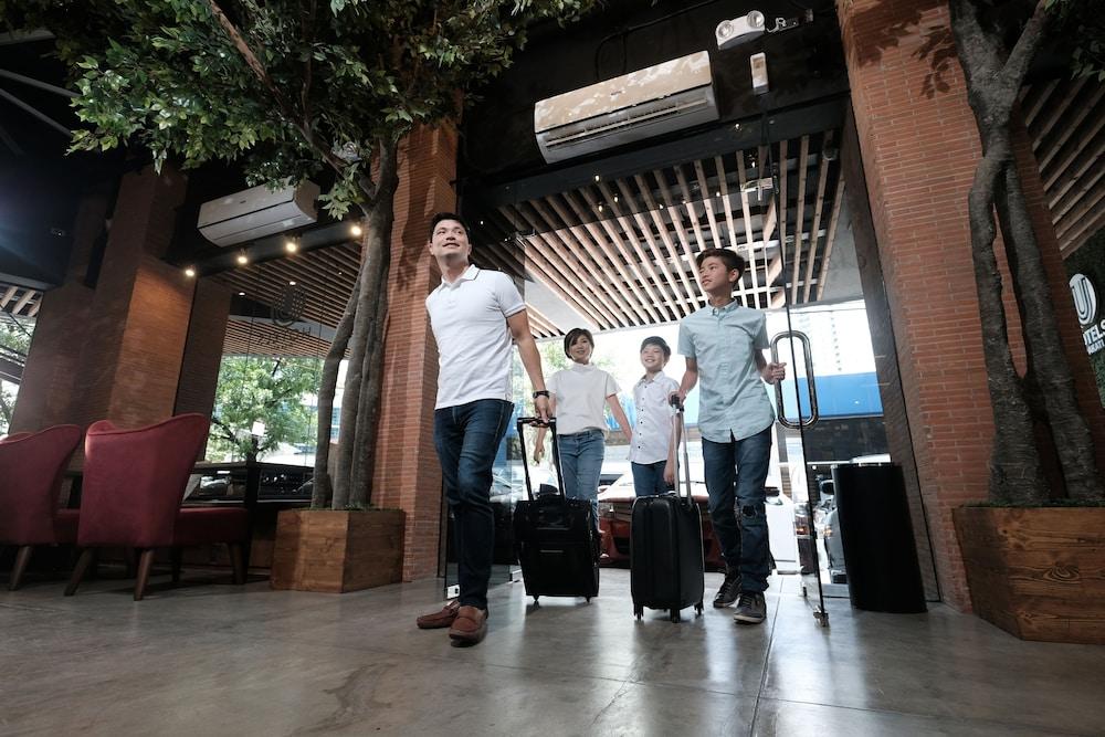 U Hotels Makati Makati City Eksteriør bilde